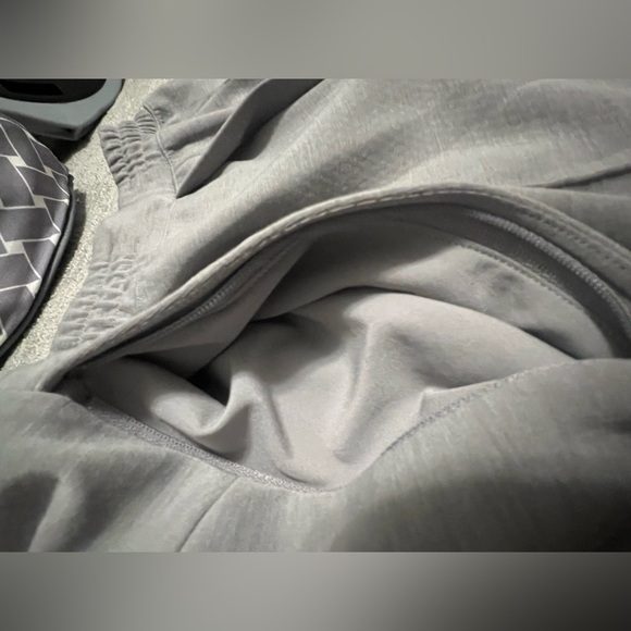 LuluLemon Size L Pants - Picture 4 of 6